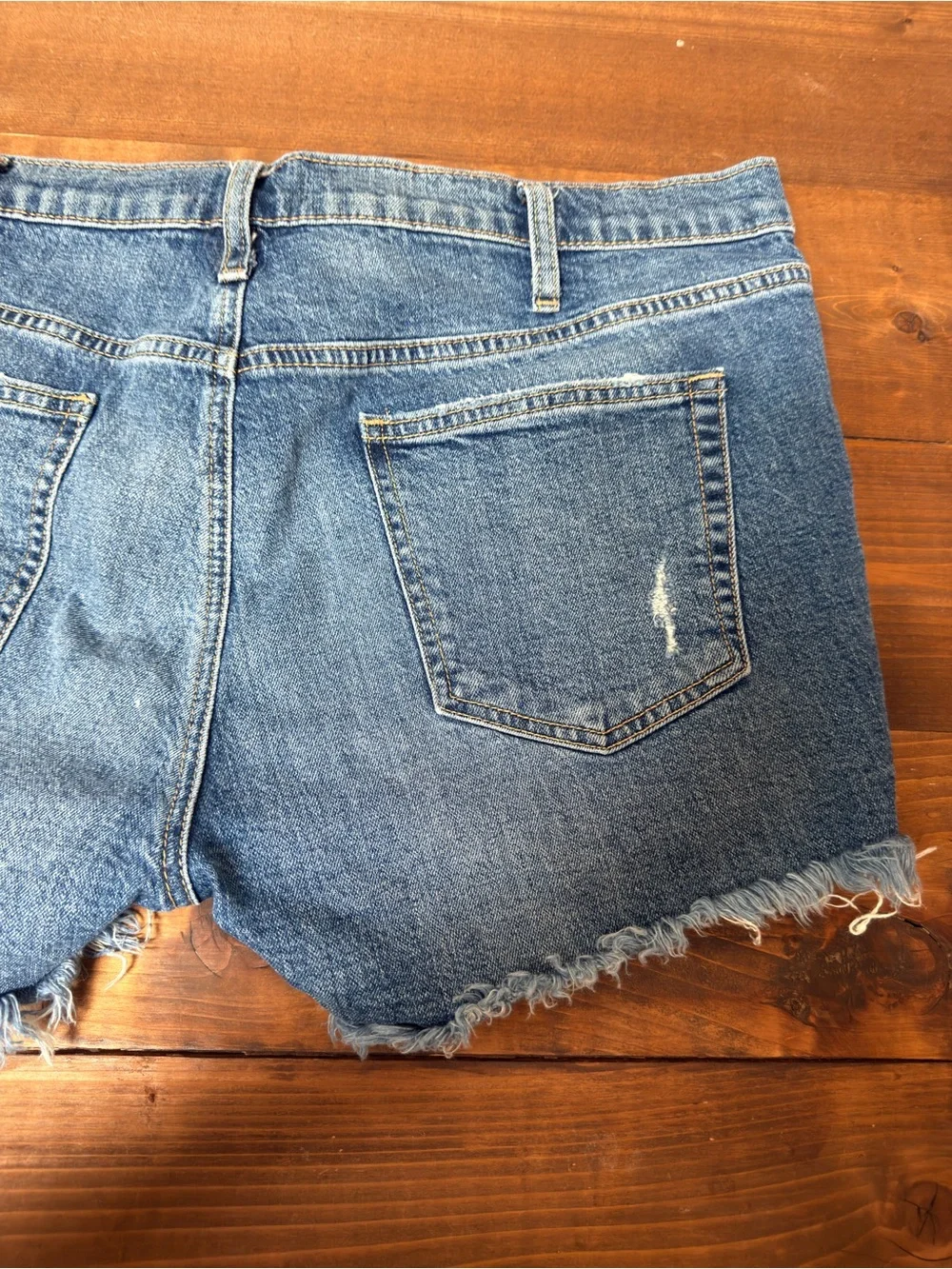 Silver Jeans Co. Distressed Medium Wash Cutoff Denim Shorts